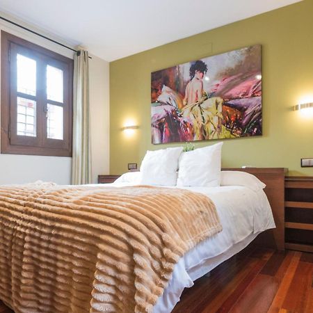 Apartamentos Las Teresitas Junto A La Catedral Toledo Bagian luar foto
