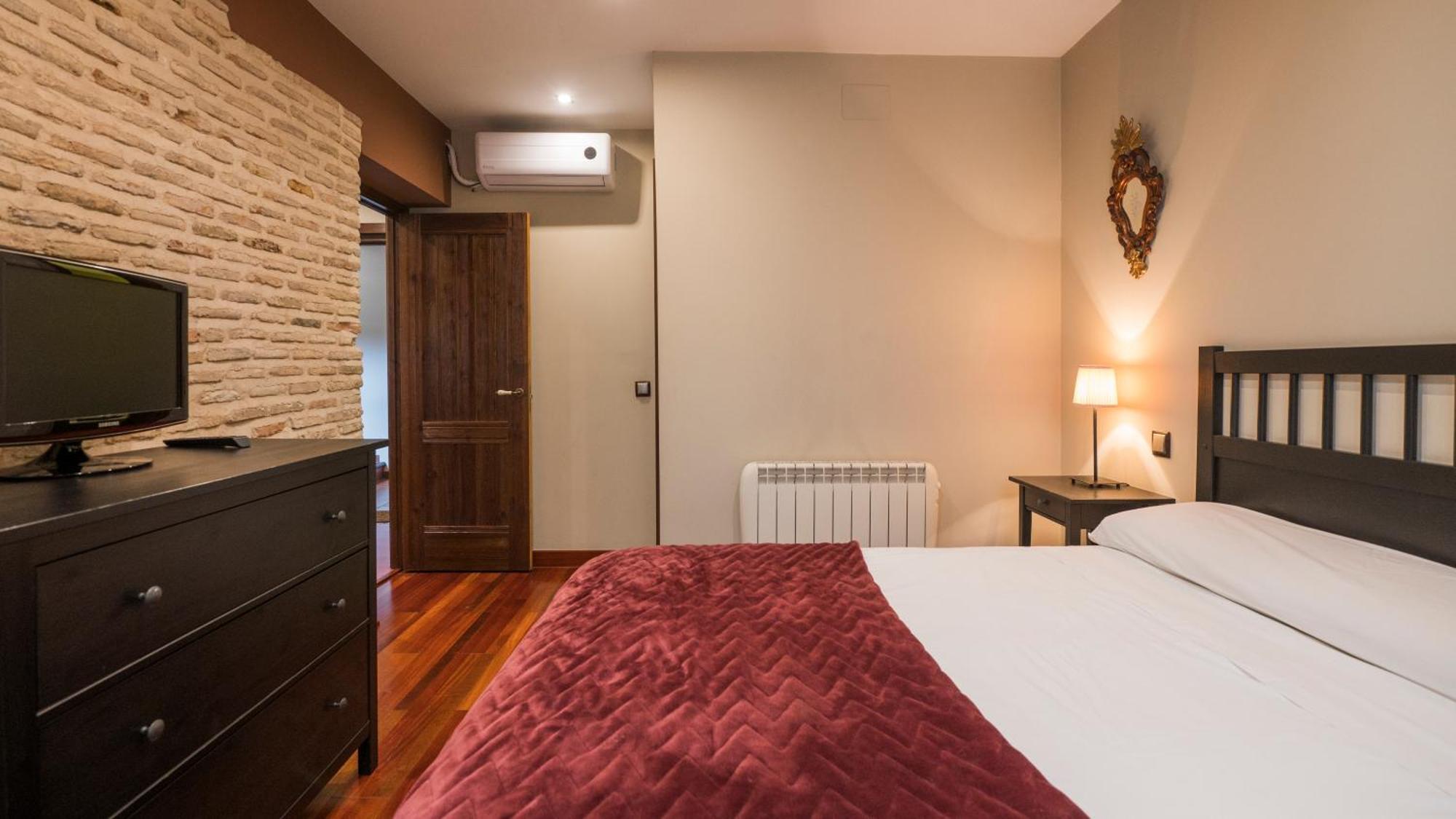 Apartamentos Las Teresitas Junto A La Catedral Toledo Ruang foto